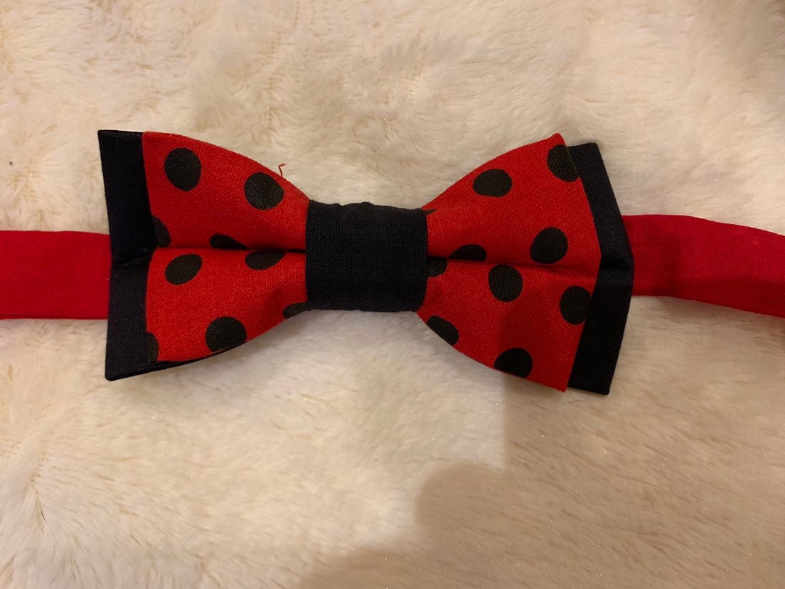 Red w/black polka dots