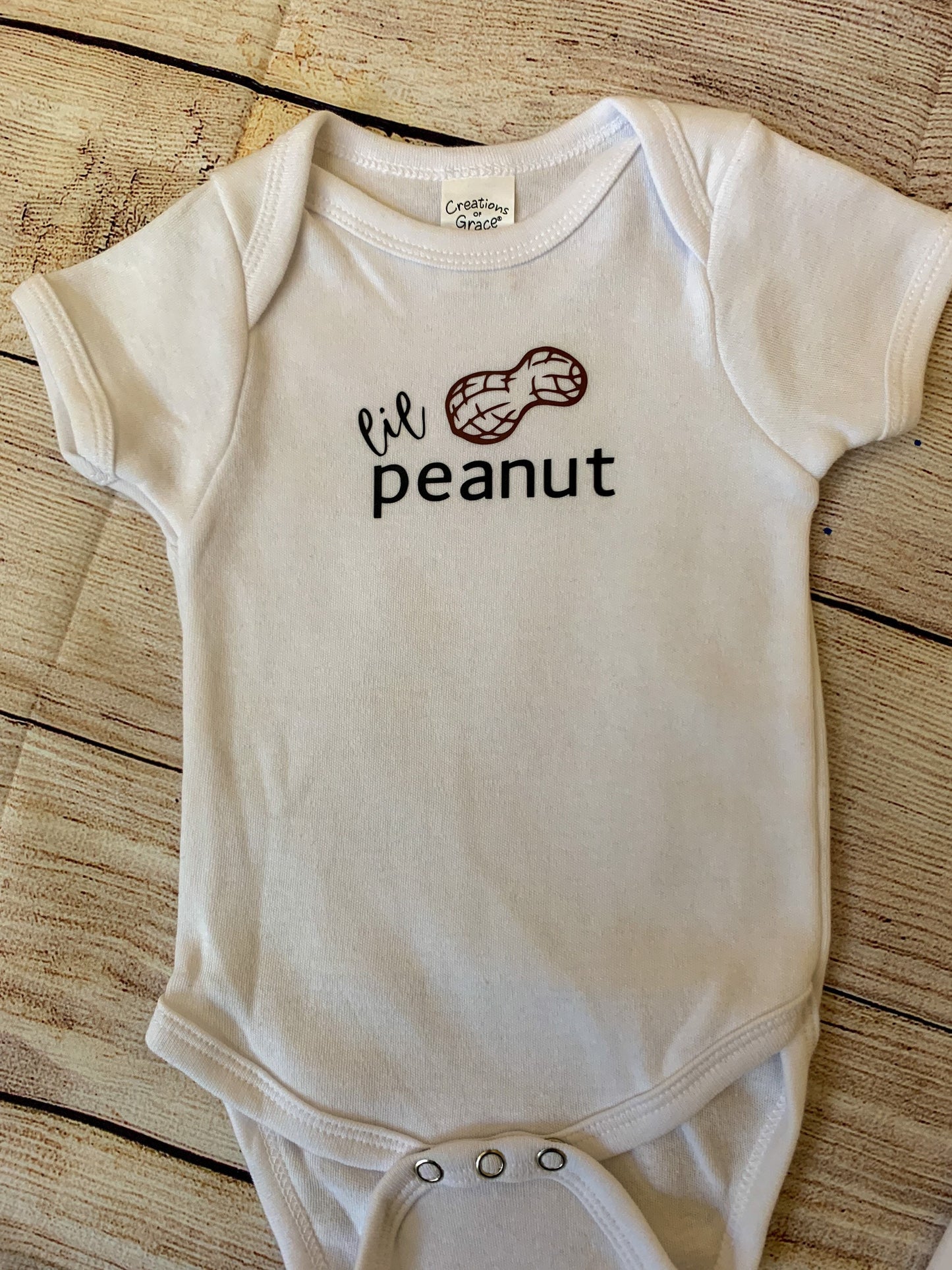 Lil Peanut T-shirt collection