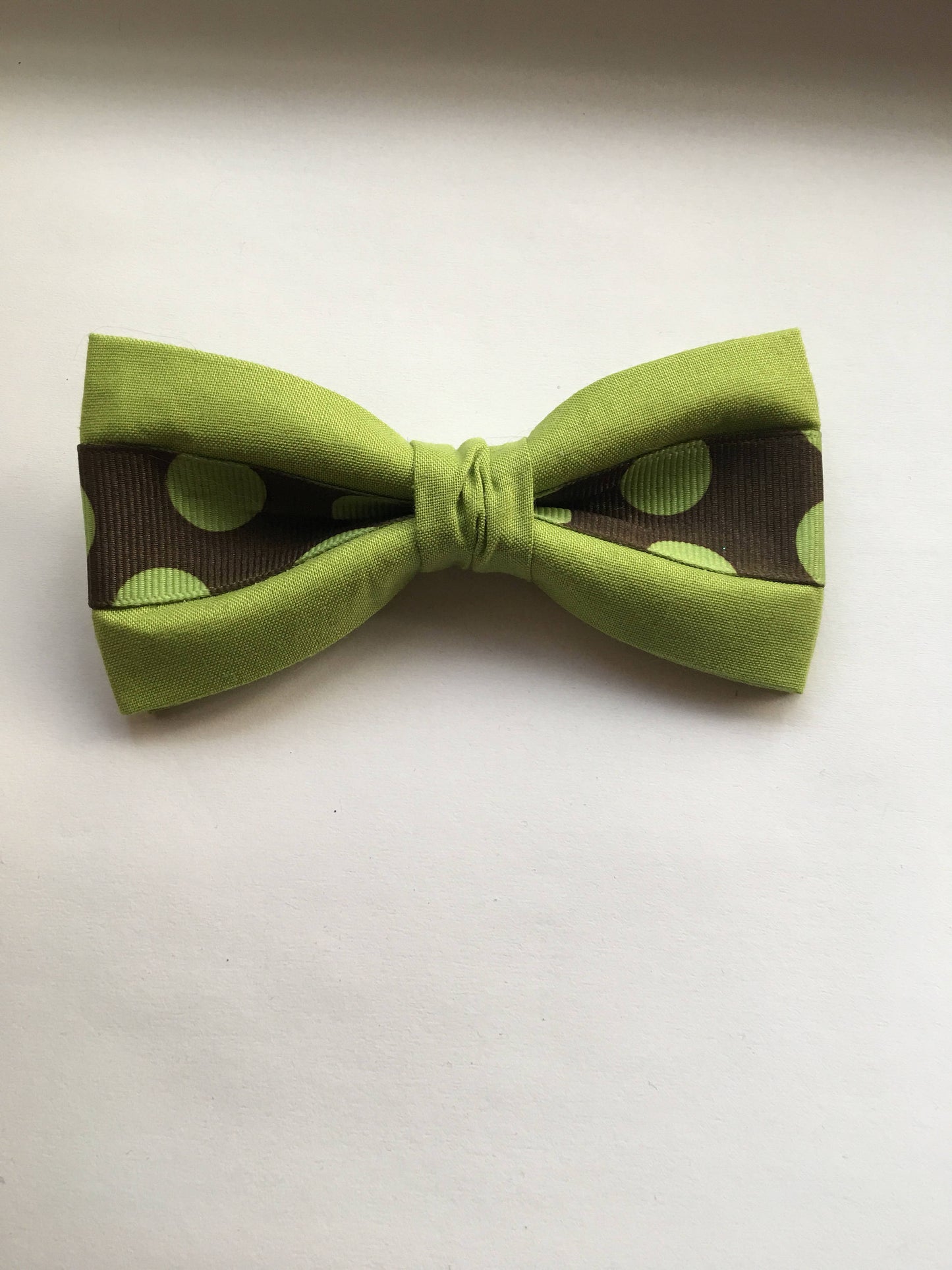 Chartreuse Me bow tie