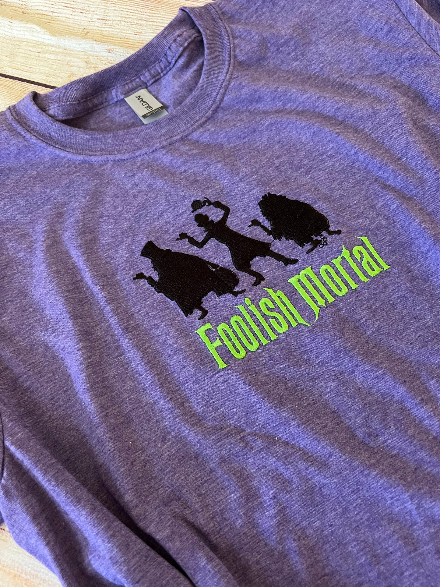 Haunted Mansion Embroidered Ghost/Ghouls Halloween T-shirt