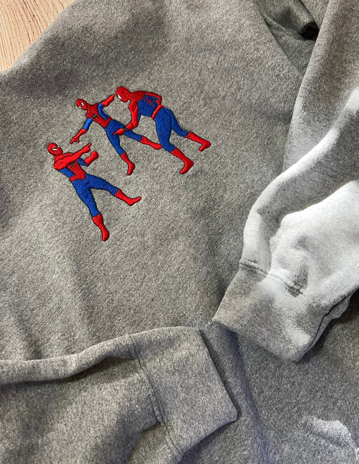 Spiderman Trío Embroidered Hoodie