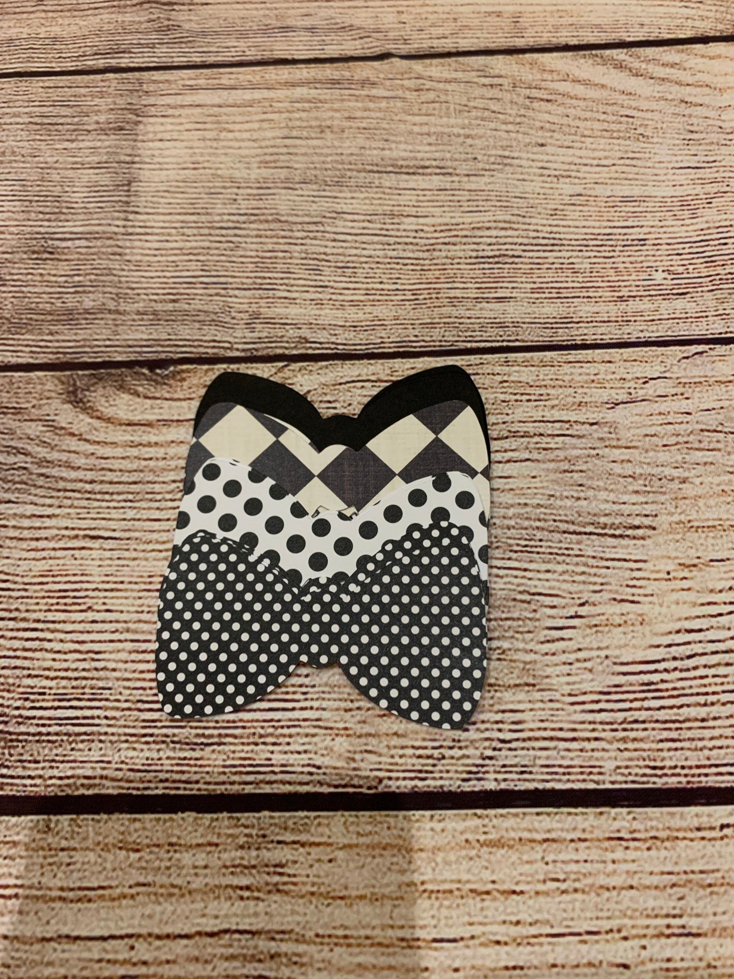 Bow Tie Cut Out - Black/White Theme
