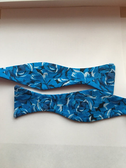 Blue Roses - self tie